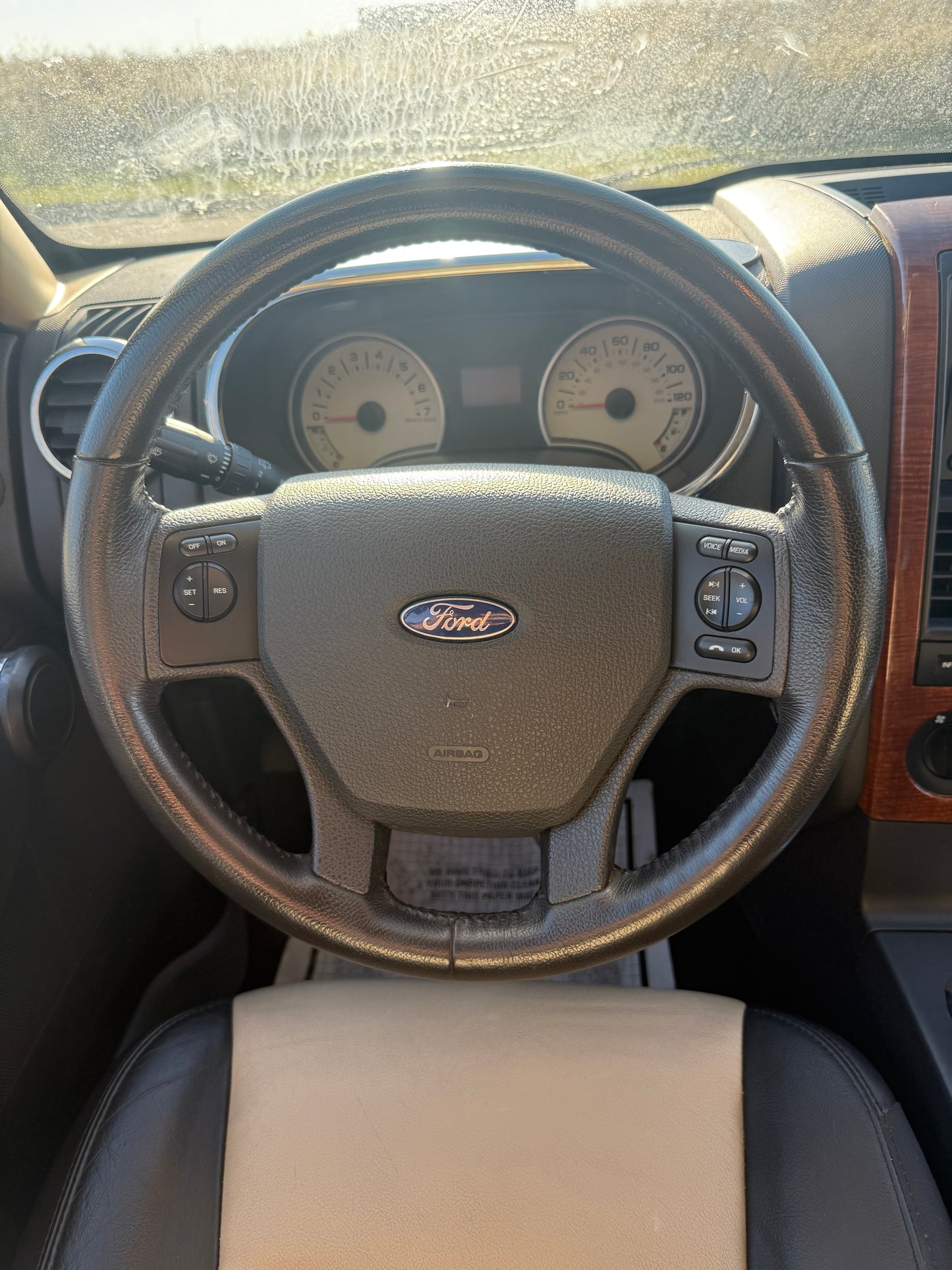 2010 Ford Explorer Eddie Bauer