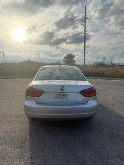 2012 Volkswagen Passat SE